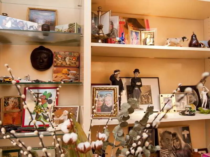 Xaviera'S Bed And Breakfast Amsterdam Netherlands